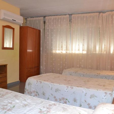Caces Hostal Al-Qazeres מראה חיצוני תמונה