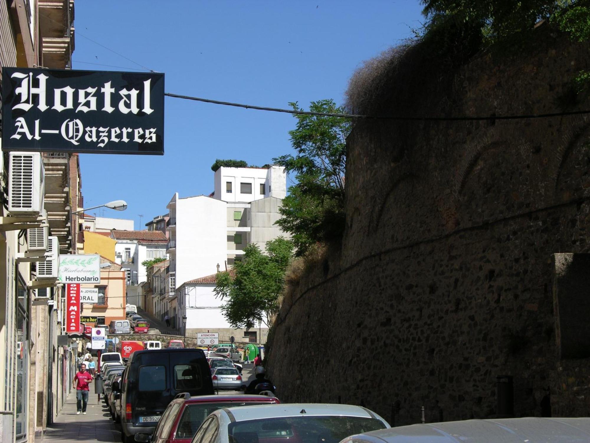 Caces Hostal Al-Qazeres מראה חיצוני תמונה